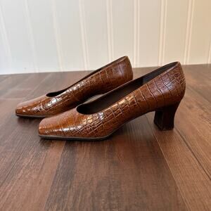 Vintage 60s/70s Brown Leather Heels 8.5